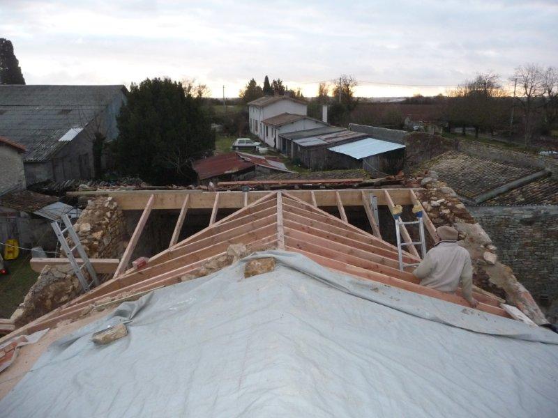 Restauration d'une charpente à Exoudun (79)
